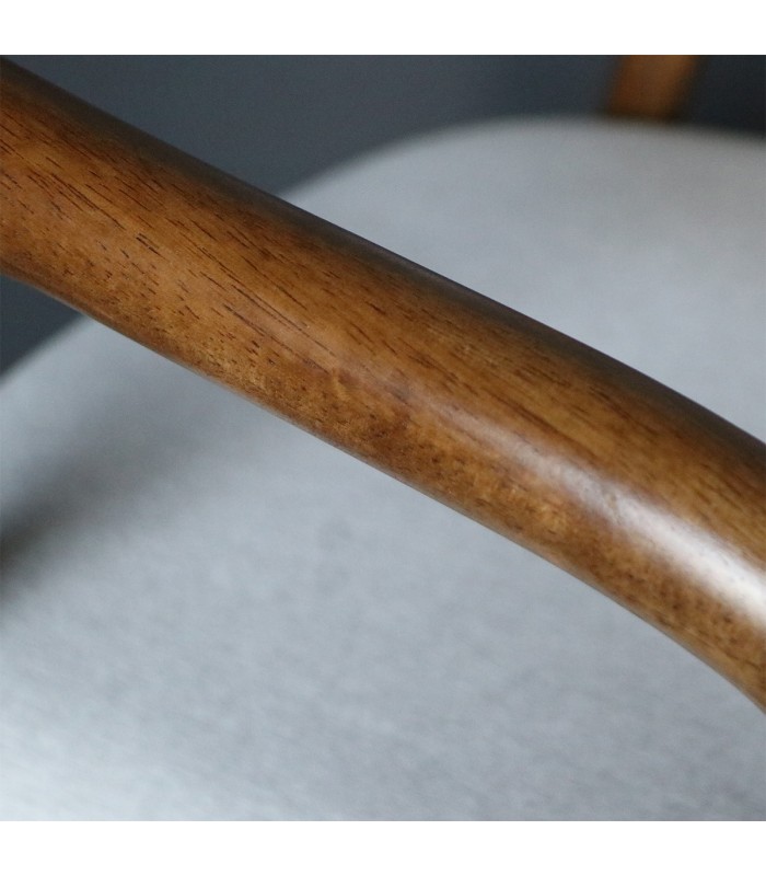 Silla Gyven – Lino y Madera Tono Walnut