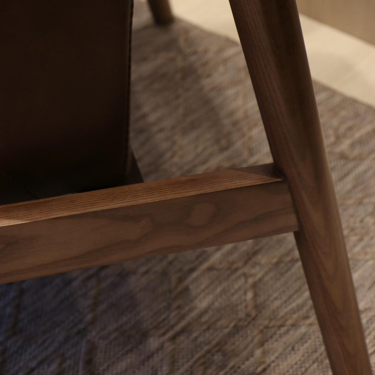 Sitial TURIN eco cuero Marrón madera NOGAL 76 x 72 x 67cm