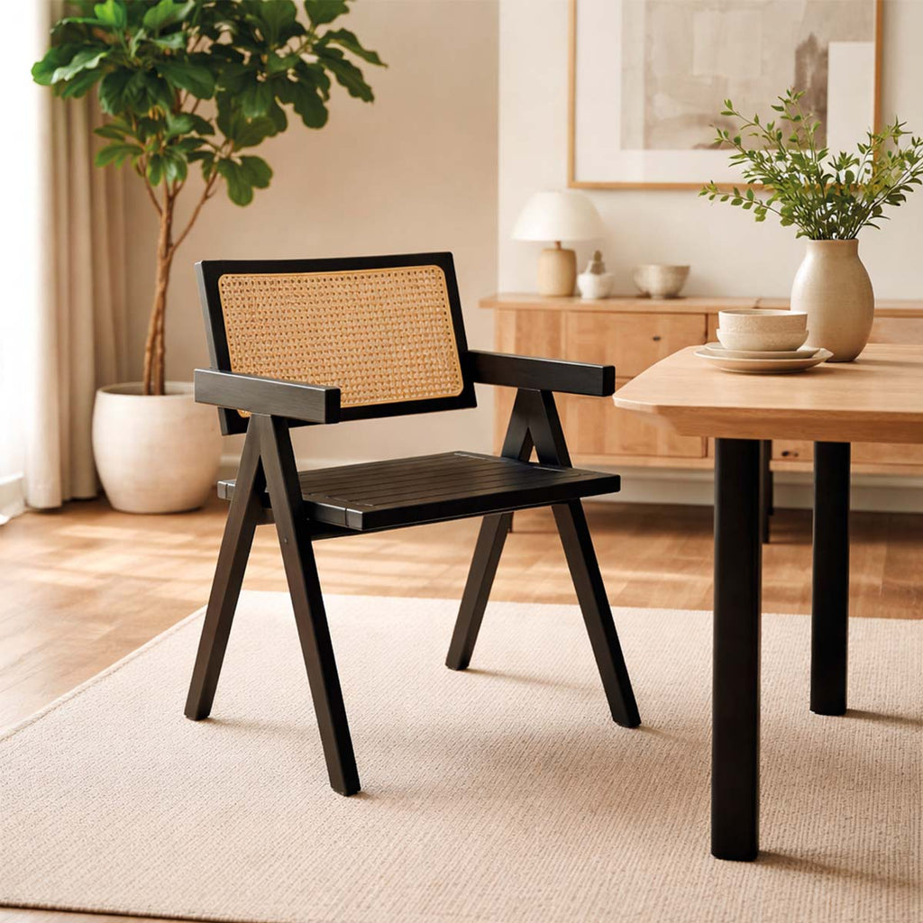 Silla Aurora Plus Madera Fresno Negra y Respaldo de Ratán Natural