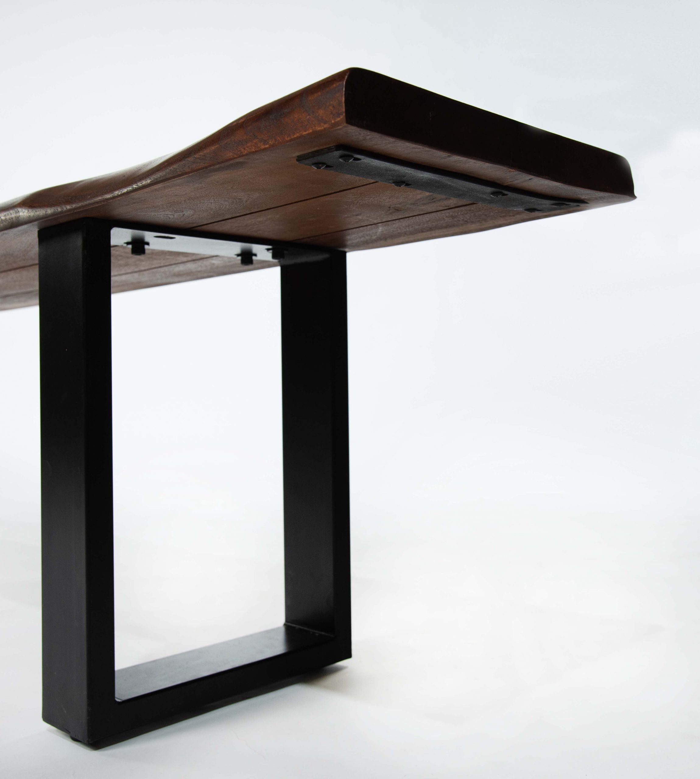 Banca Acacia Live Edge 240 x 35 cms.