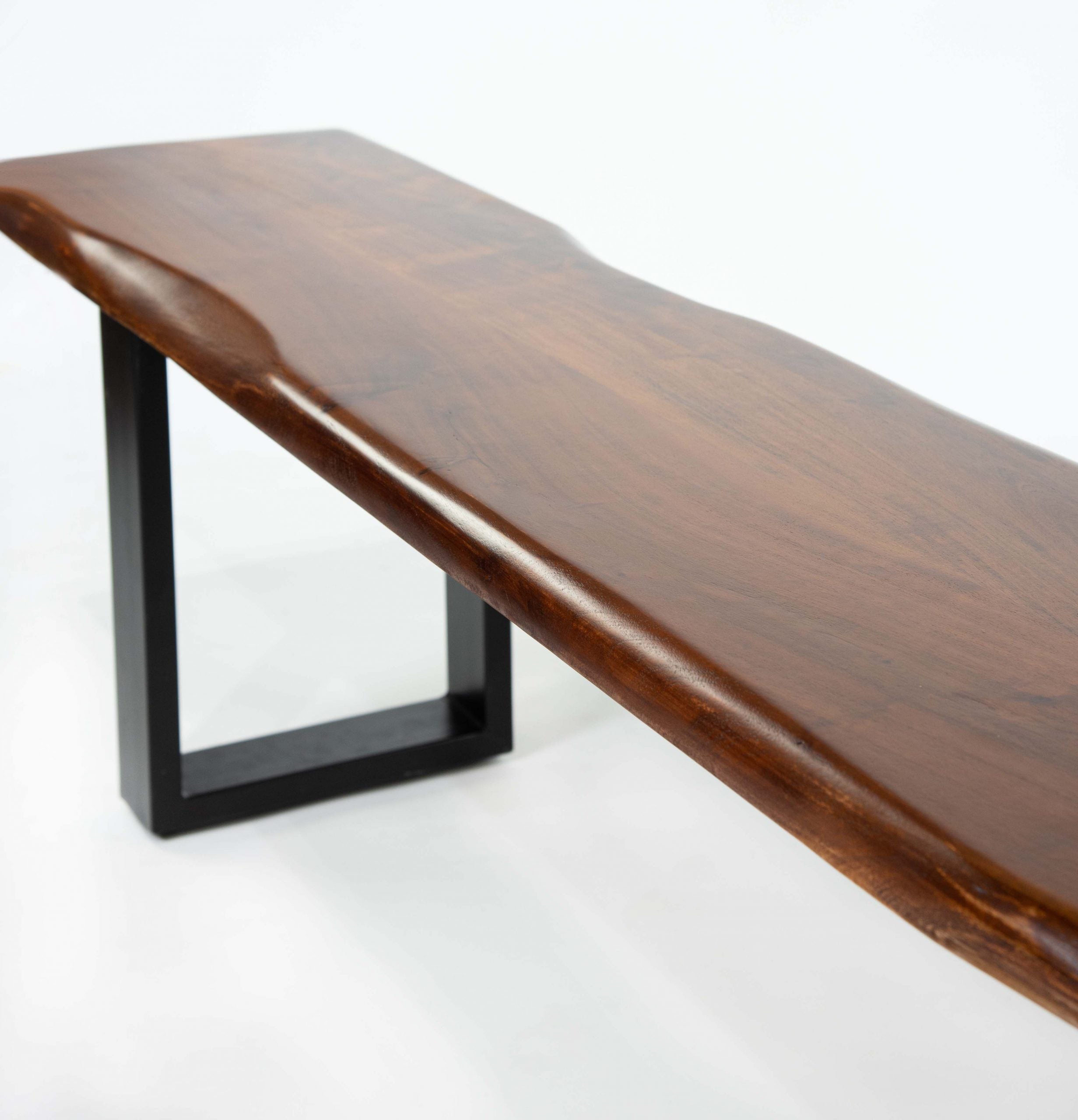 Banca Acacia Live Edge 240 x 35 cms.