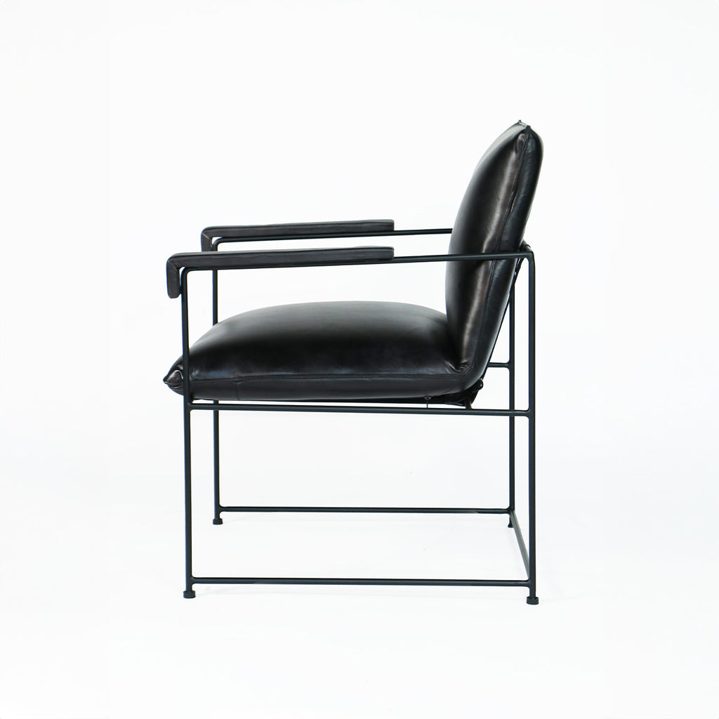 SITIAL DE CUERO BORJA NEGRO 58X69X84
