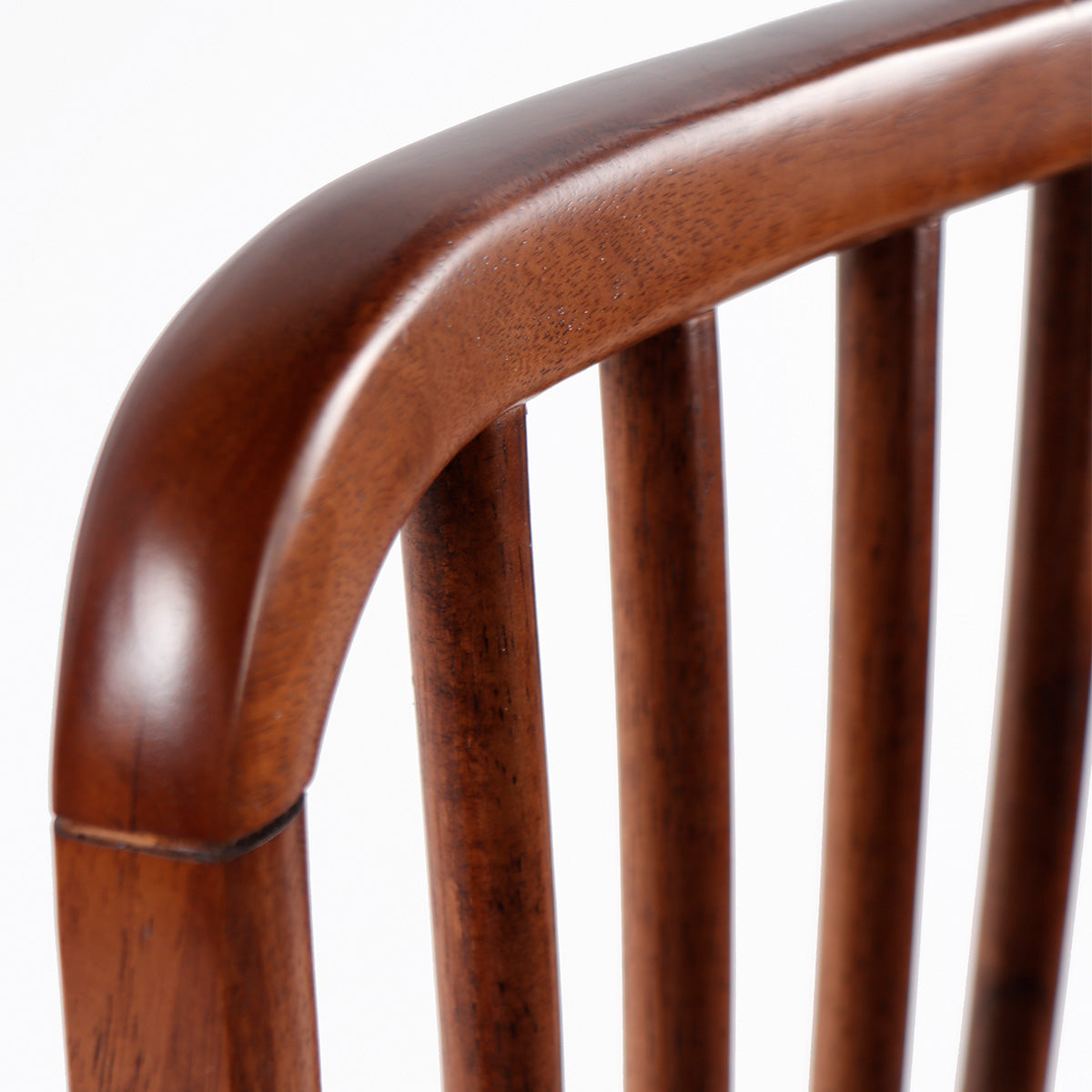 Silla de madera ALLEN madera oscura palillaje de respaldo