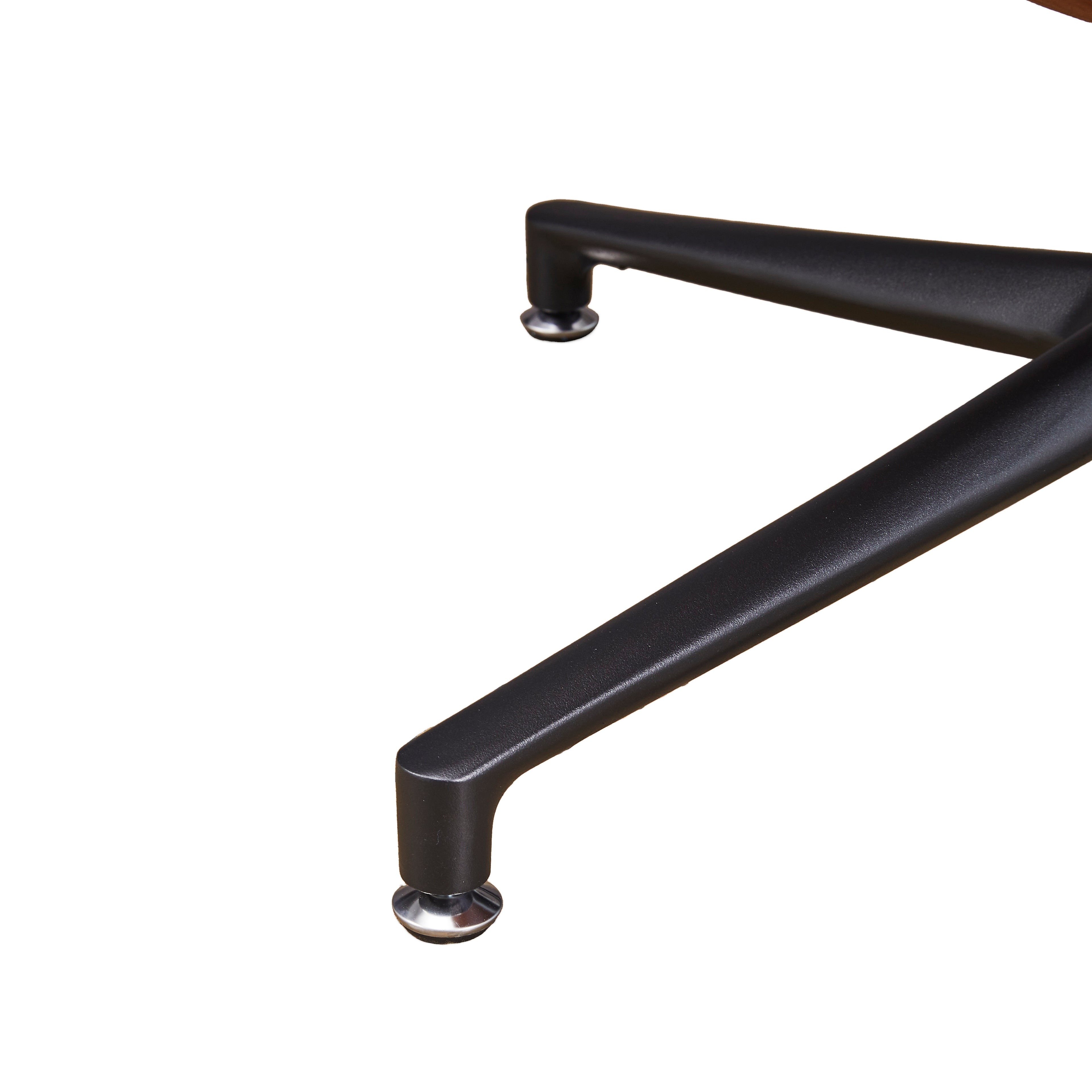 Silla Giratoria Engel Cuero Caramel y Acero Sand Black - vista 8