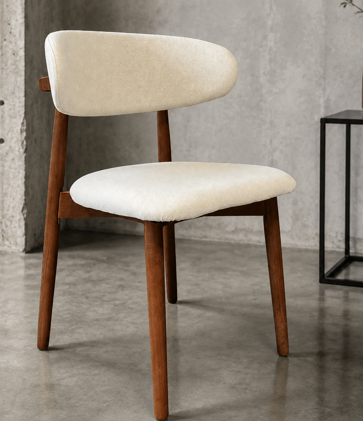 Silla Álvaro Madera de Caucho Walnut y Tela Natural