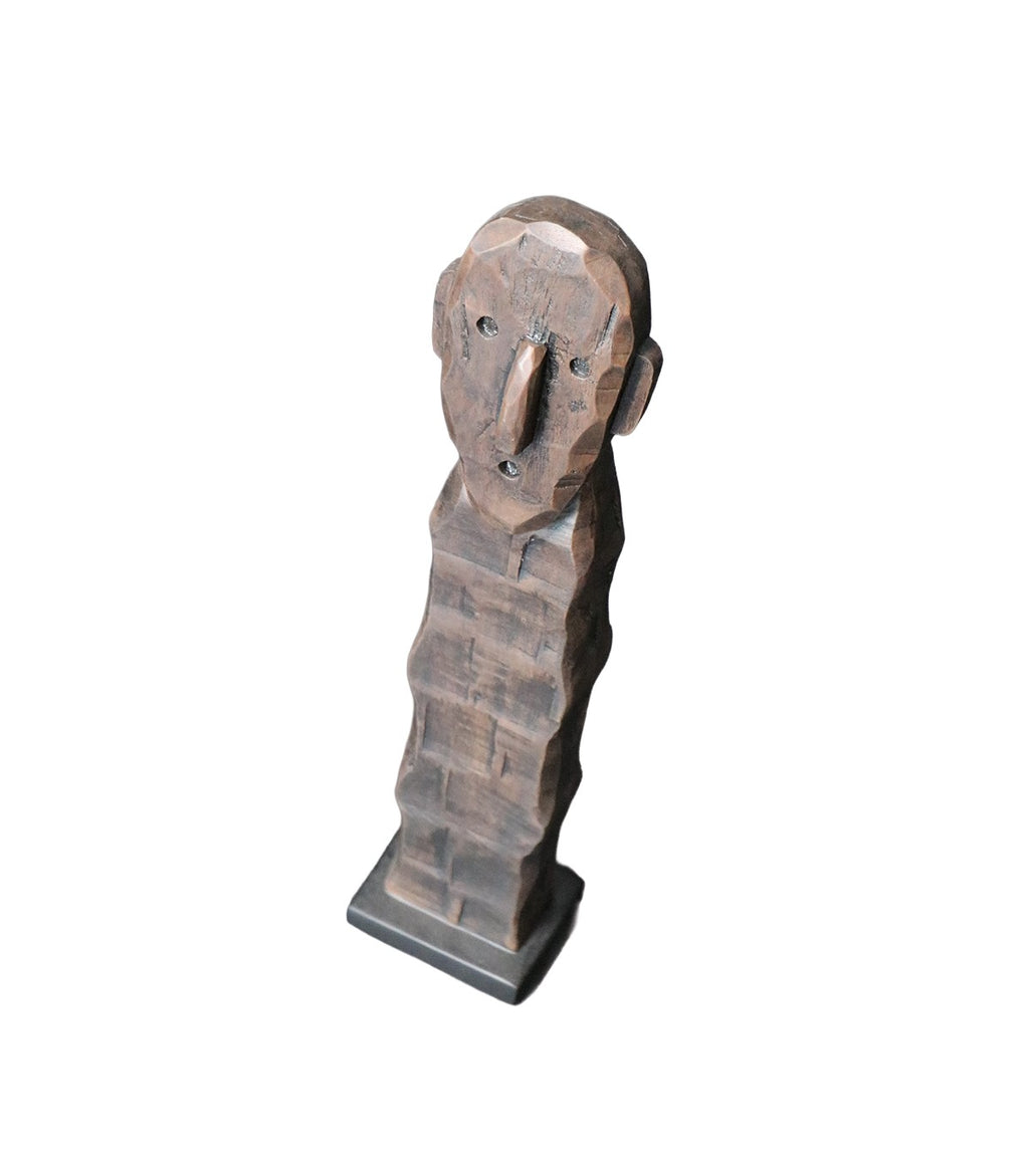 ADORNO FIGURA NOMO CON PEDESTAL NEGRO
