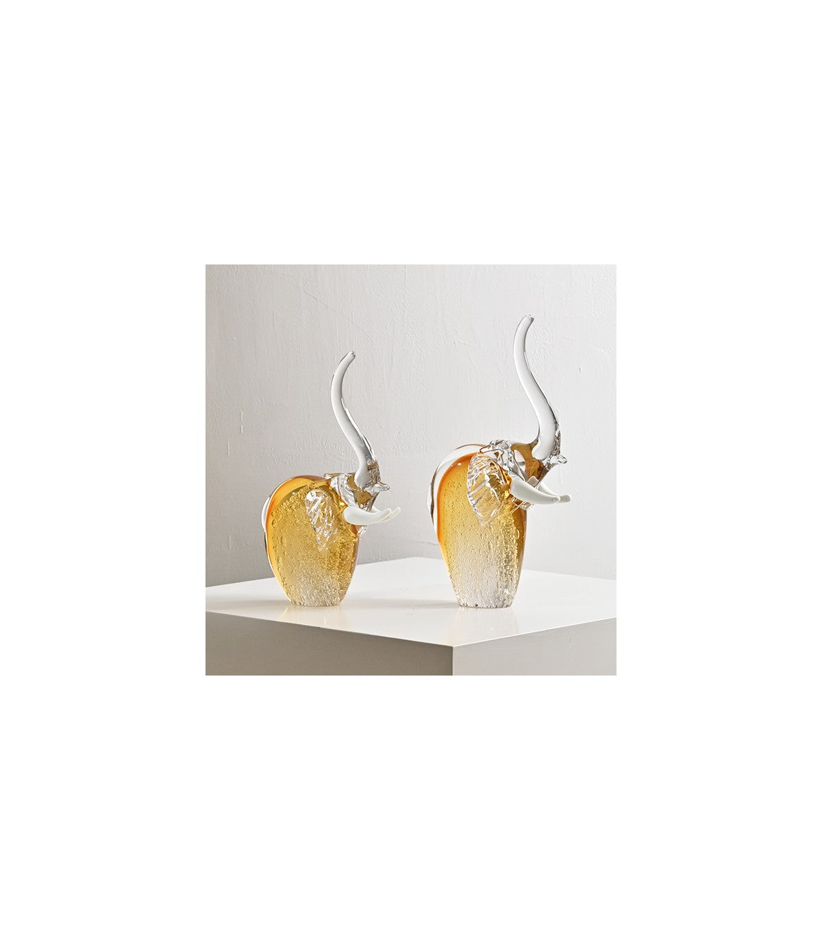 Escultura Elefante de Vidrio Soplado Ámbar – Tamaño S