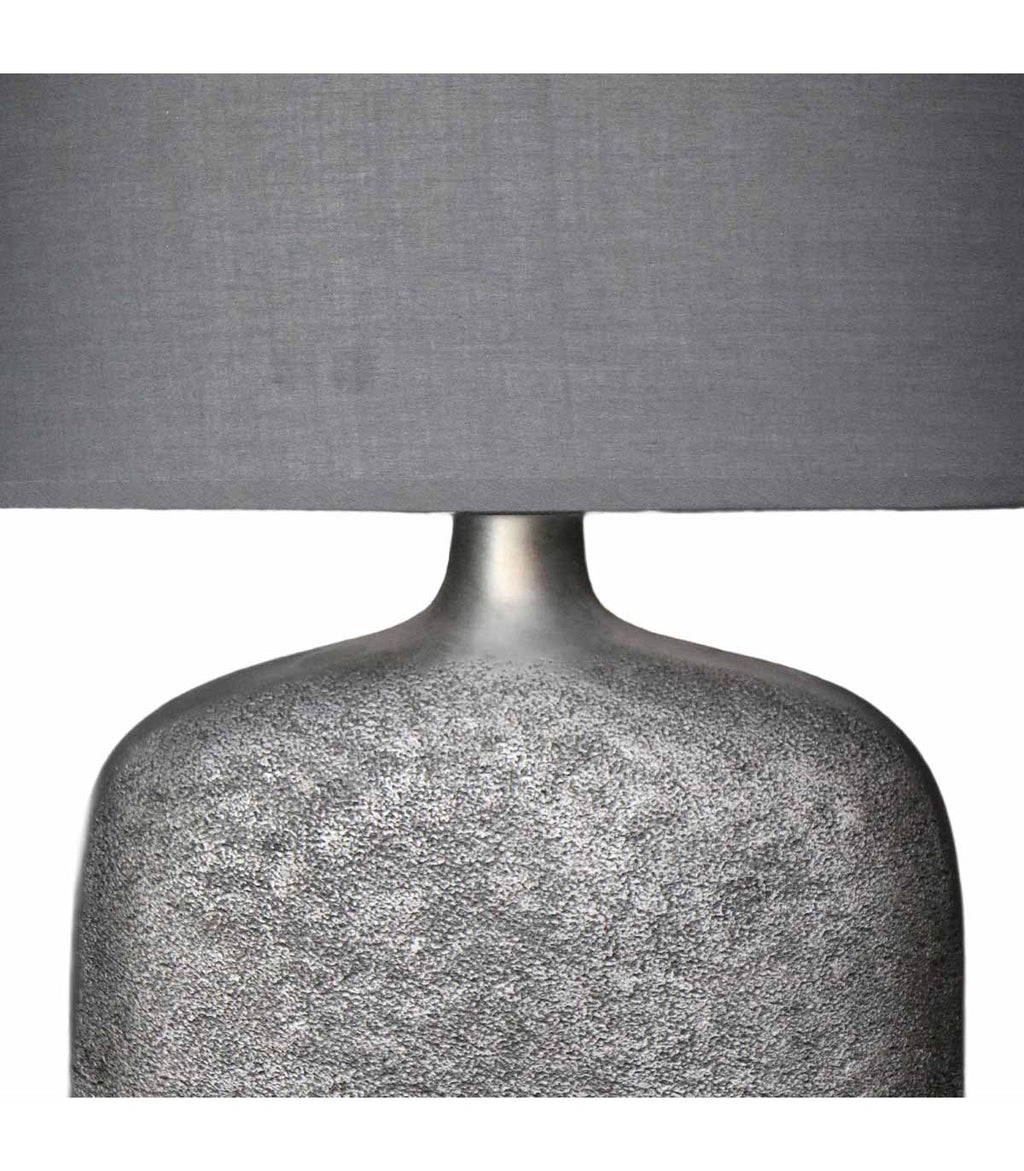 LÁMPARA RUDY POLIRESINA GRIS