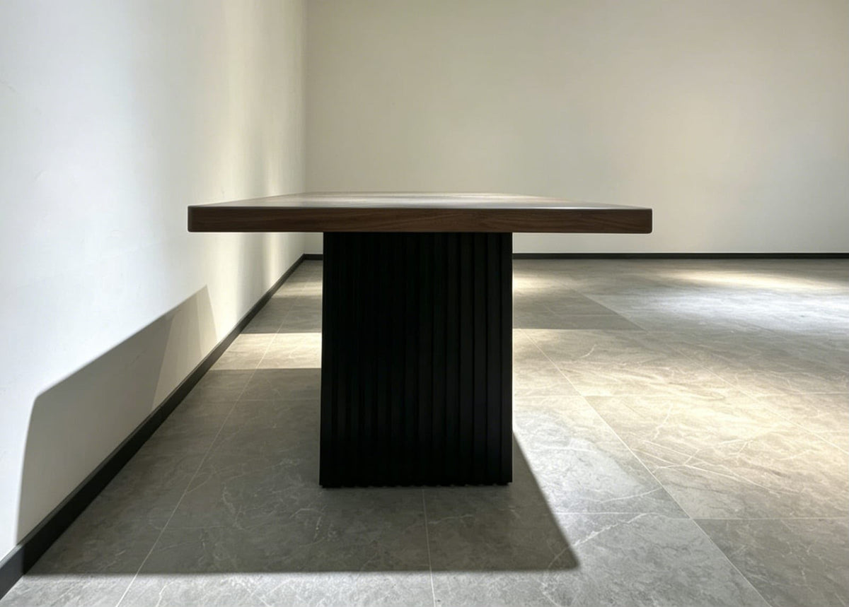 Mesa de Comedor Geo Enchapada en Madera 180x100 cm