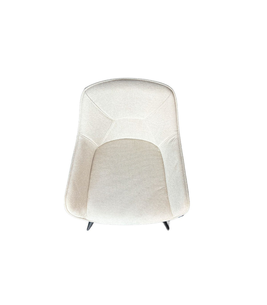 Silla Charlie Con Brazo Tela Beige