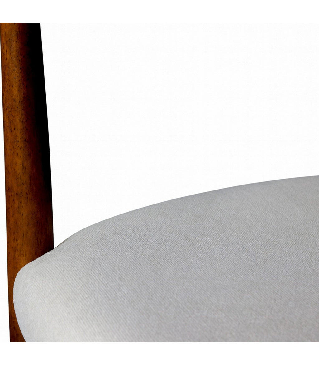 Silla Juliet – Lino Gris y Madera Walnut